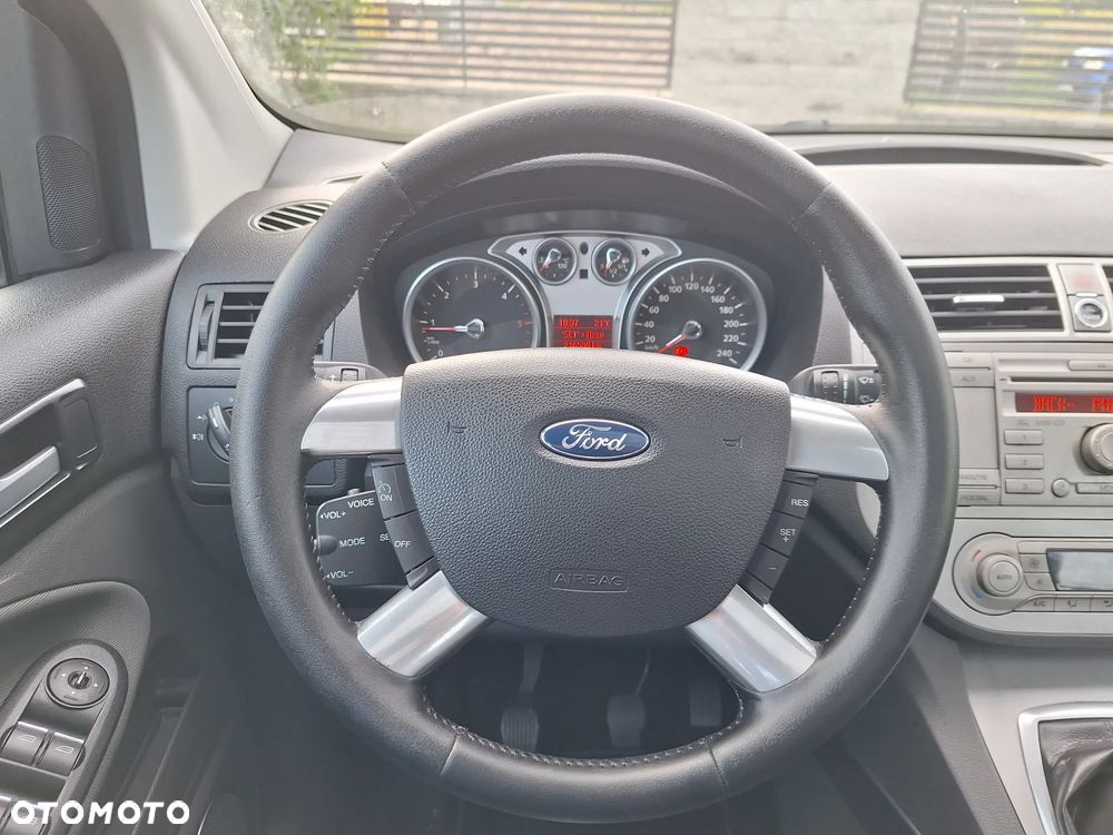 Ford Kuga 2.0 TDCi Titanium - 22