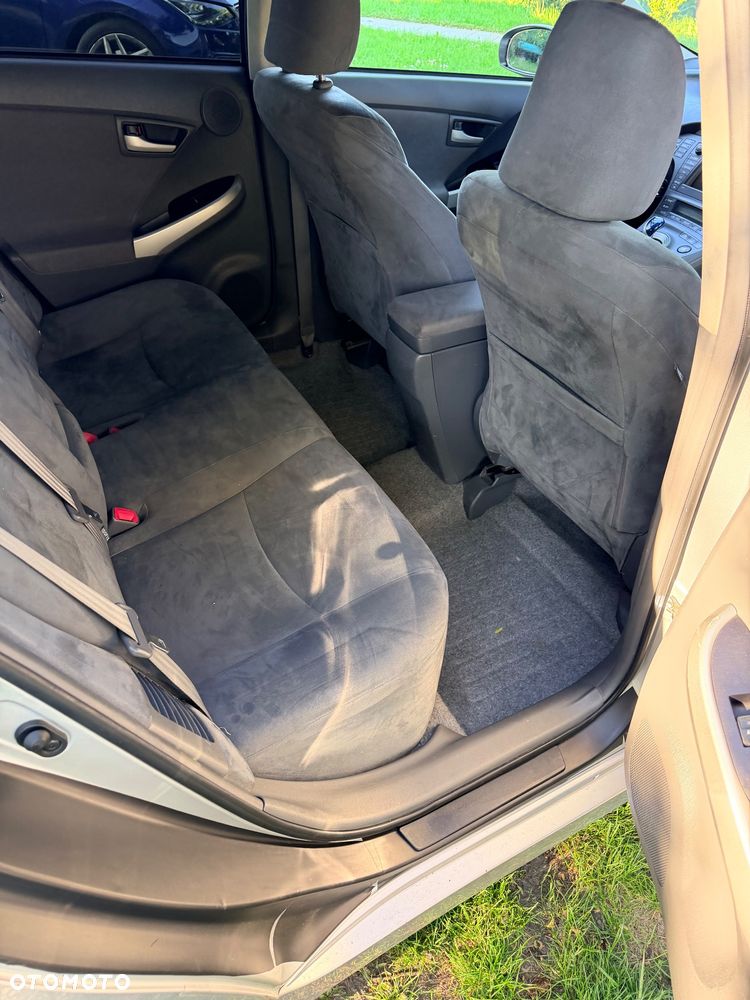 Toyota Prius 1.8 HSD Prestige - 23