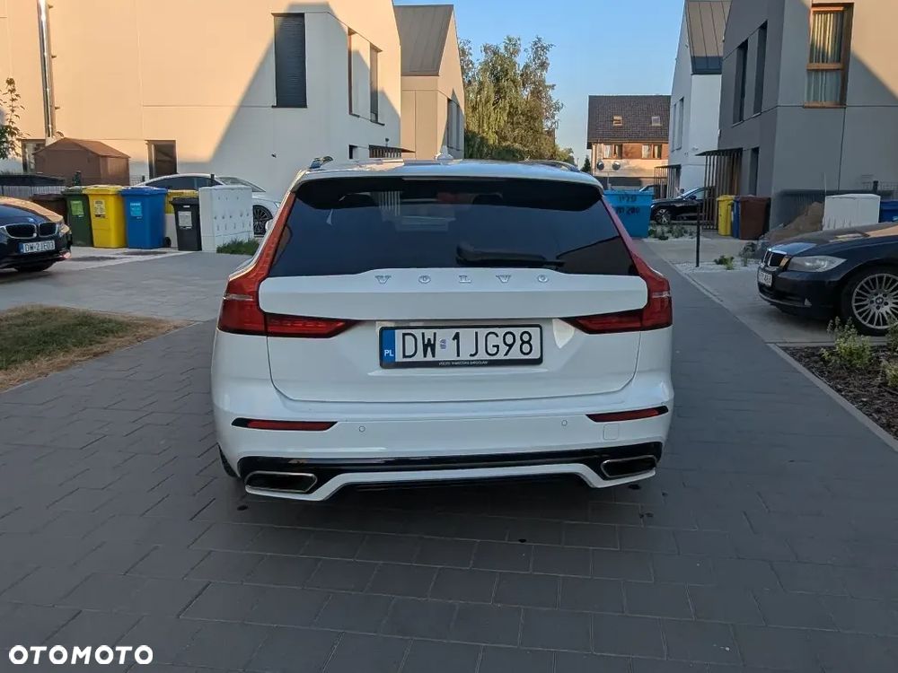 Volvo V60 D4 R-Design - 6