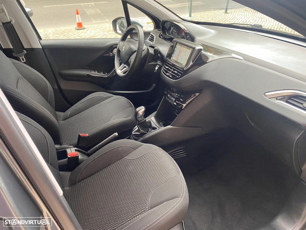 Peugeot 208 PureTech 110 Stop & Start Allure - 27