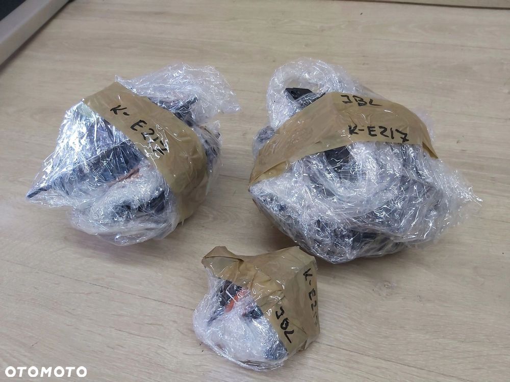 Toyota Prius IV 1,8 xw50 głośnik JBL zestaw 6szt przód tył - 5