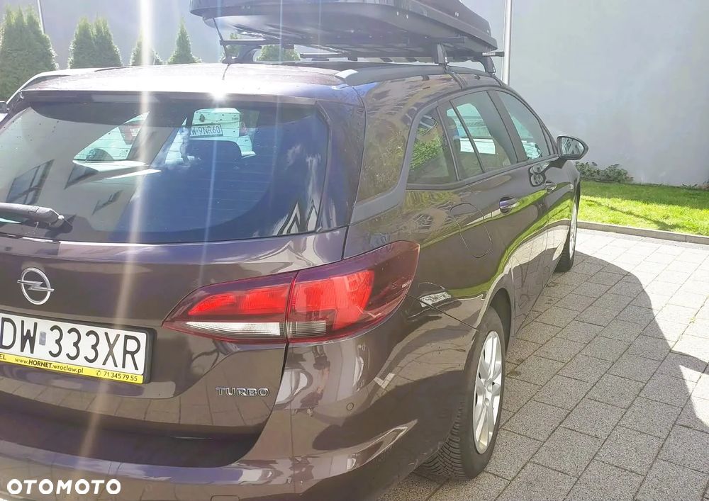 Opel Astra 1.4 T Elite - 9