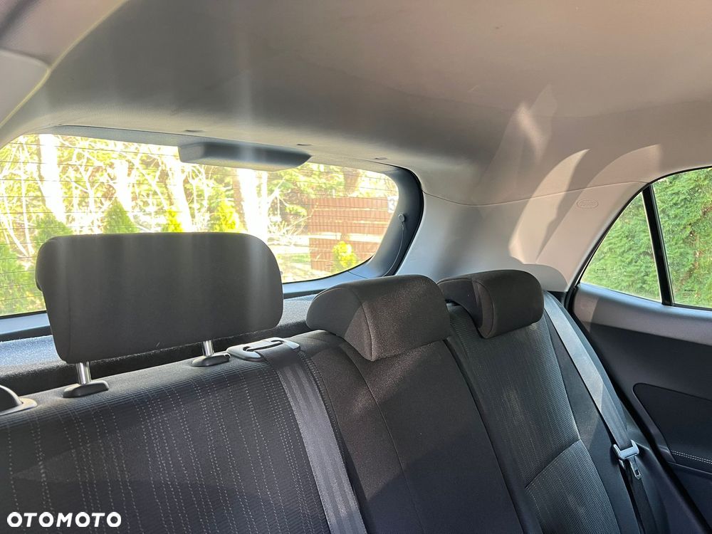 Toyota Auris - 15