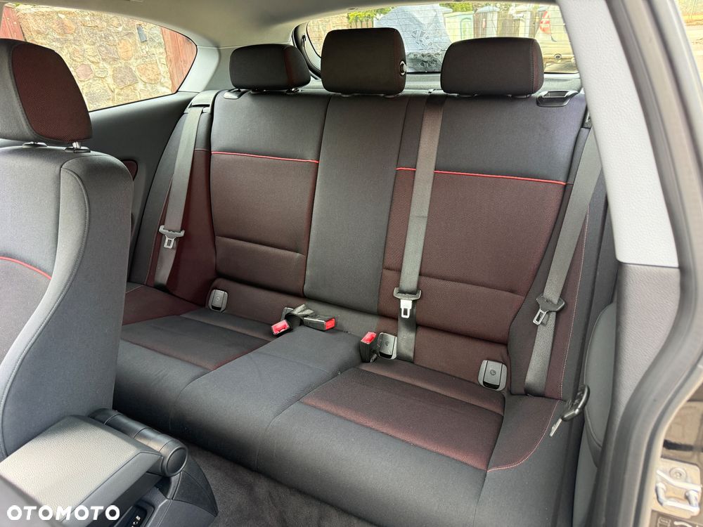 BMW Seria 1 118i - 21