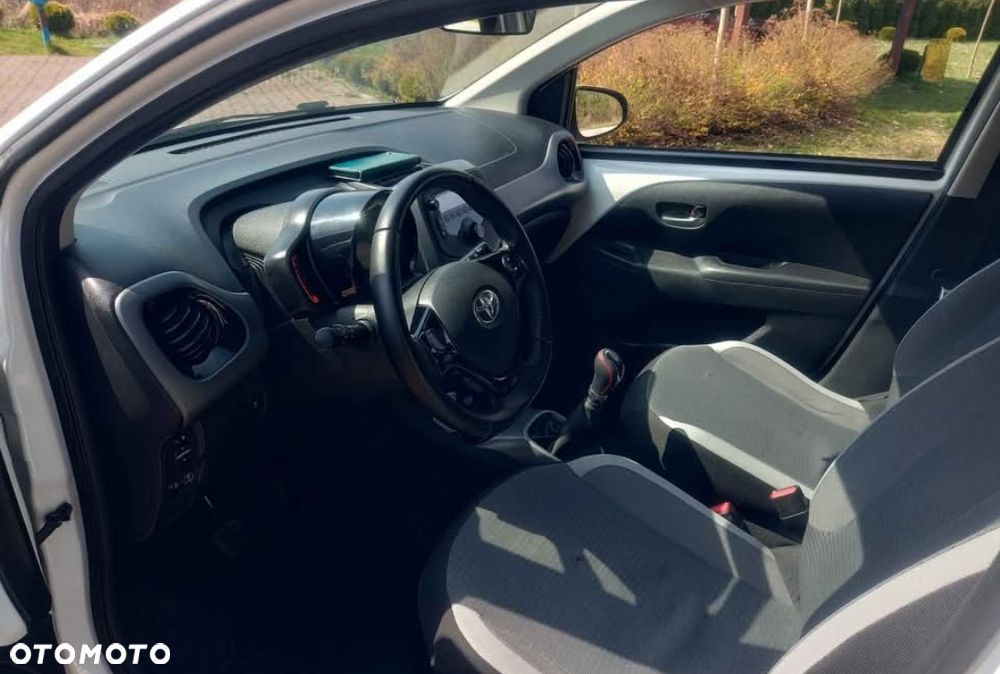 Toyota Aygo 1.0 VVT-i Black Edition - 8