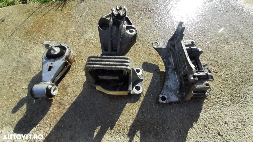 Suporți motor/cutie Renault Megane 3  1, 5 dci - 1