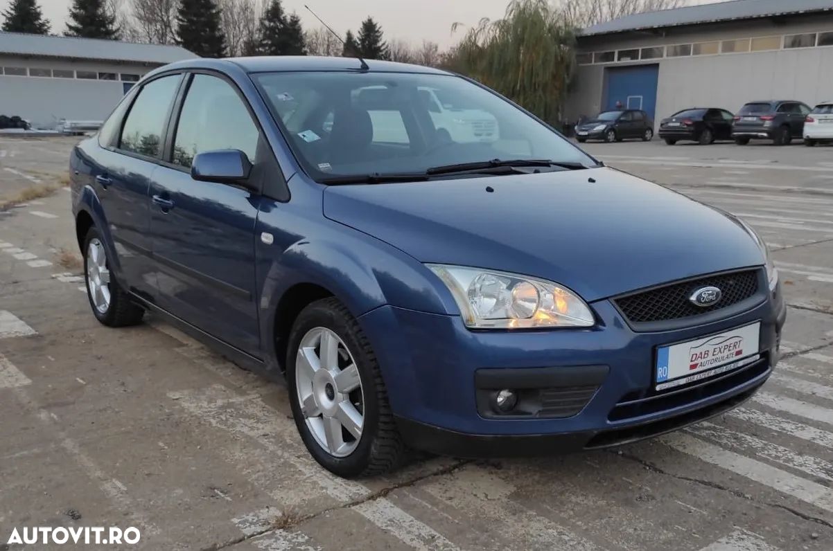 Ford Focus 1.6i Trend - 1