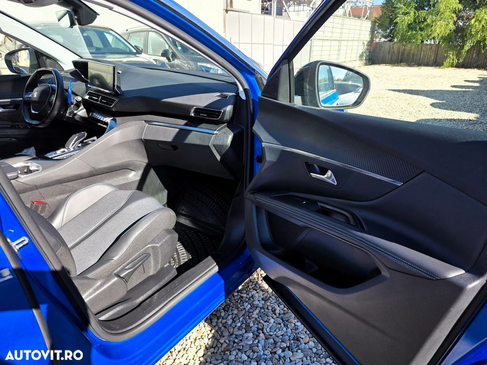 Peugeot 3008 Plug-In Hybrid 225 e-EAT8 Allure Pack - 13