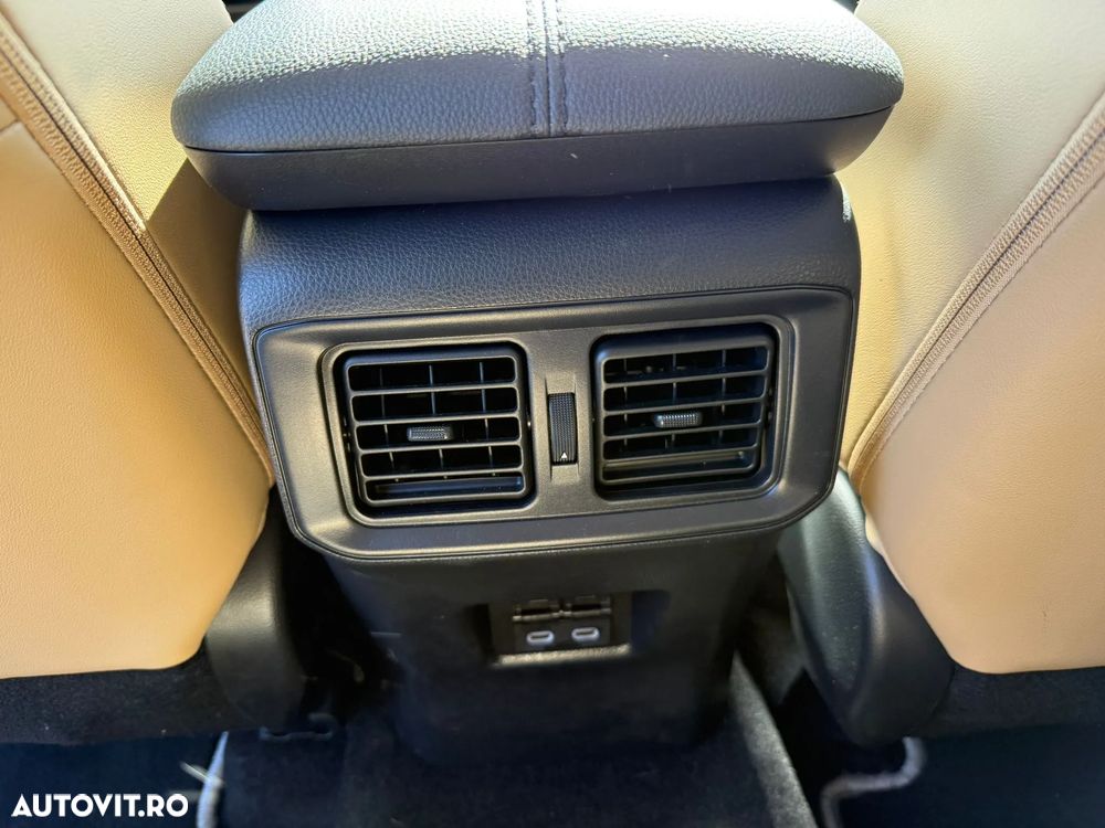 Toyota RAV4 2.5 VVT-iE 4x4 Luxury - 24