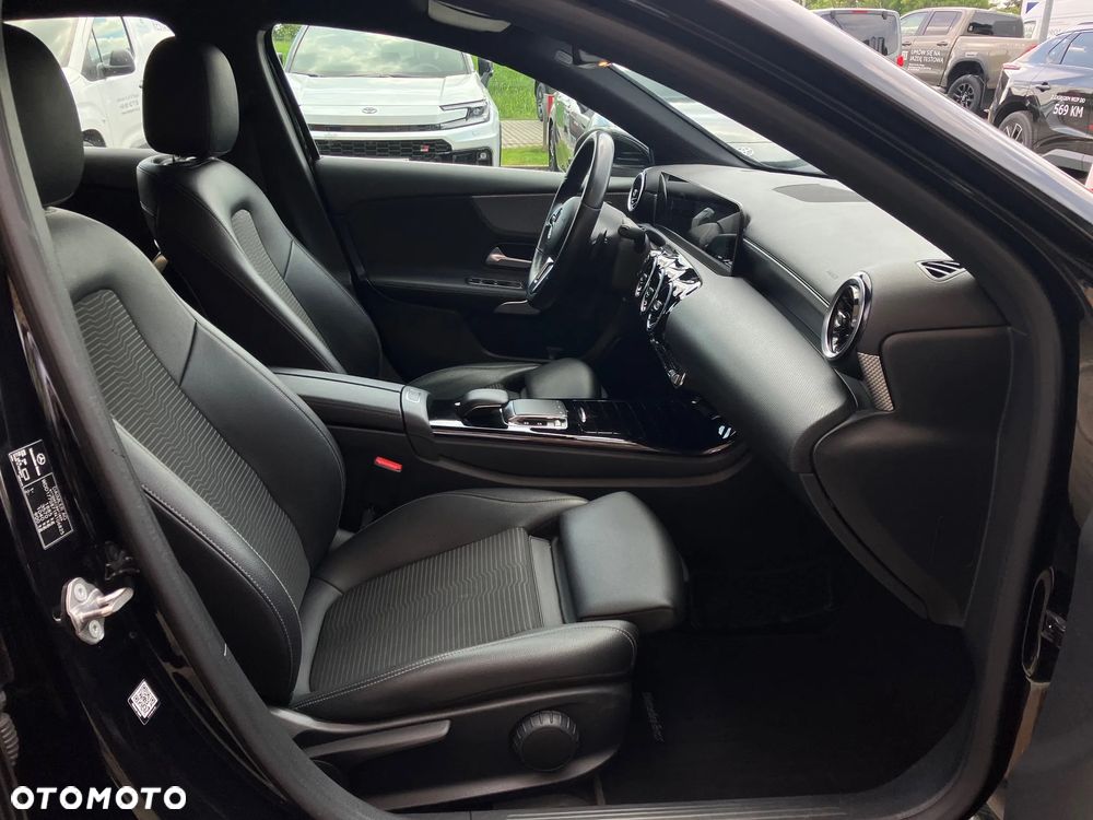 Mercedes-Benz Klasa A 200 Progressive 7G-DCT - 18