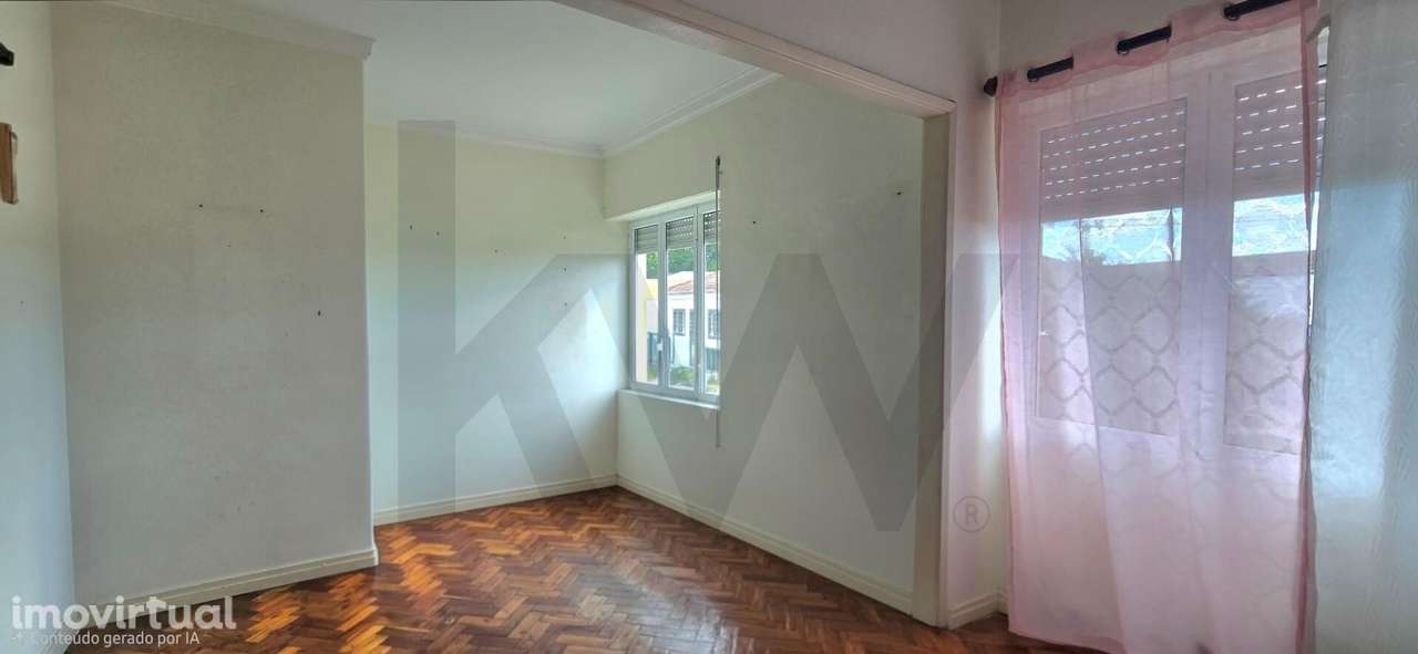 Apartamento no centro de Ponta Delgada com potencial de duplicar ár - Grande imagem: 4/16