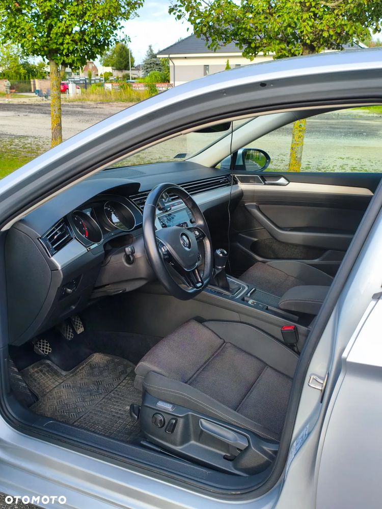 Volkswagen Passat 1.4 TSI BMT ACT Comfortline - 14