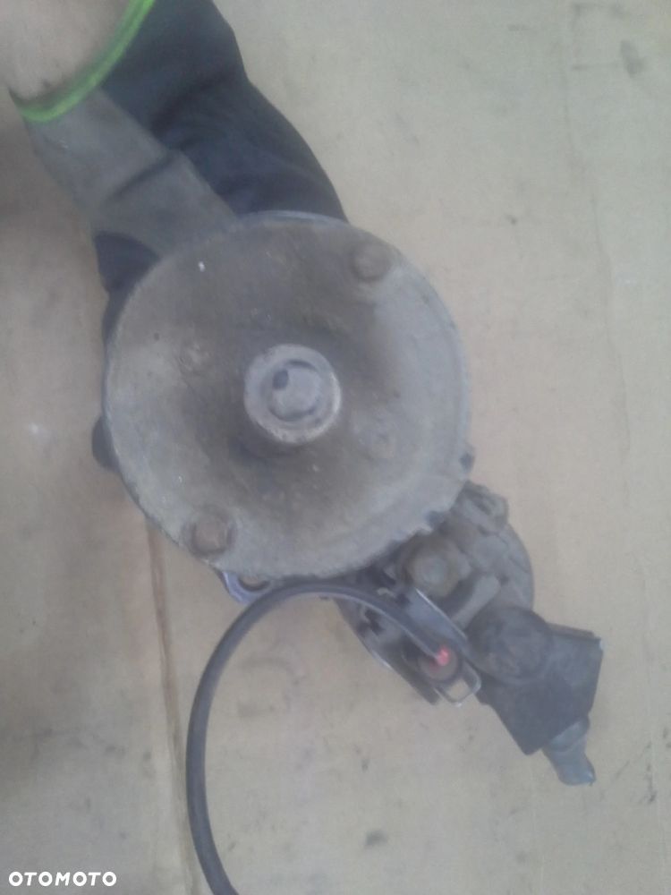 Volkswagen Bora 1.9 TDi rozrusznik Bosch 0001125018 - 12