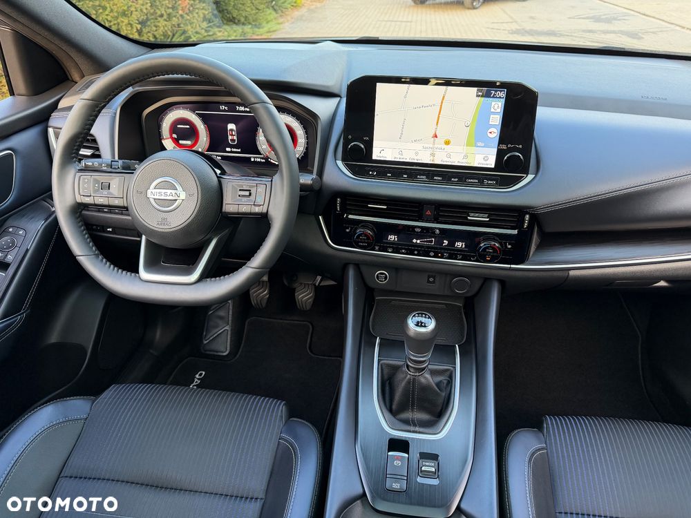 Nissan Qashqai 1.3 DIG-T MHEV Tekna - 32
