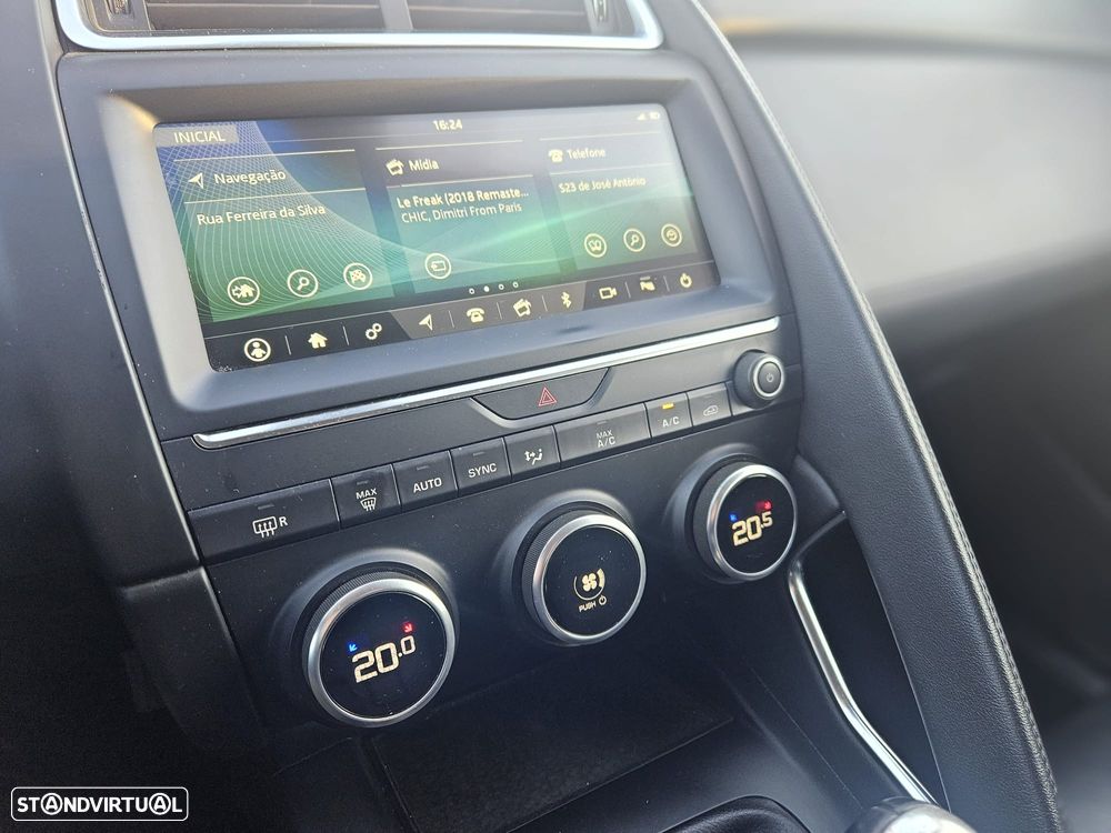 Jaguar E-Pace 2.0 i4D S - 33