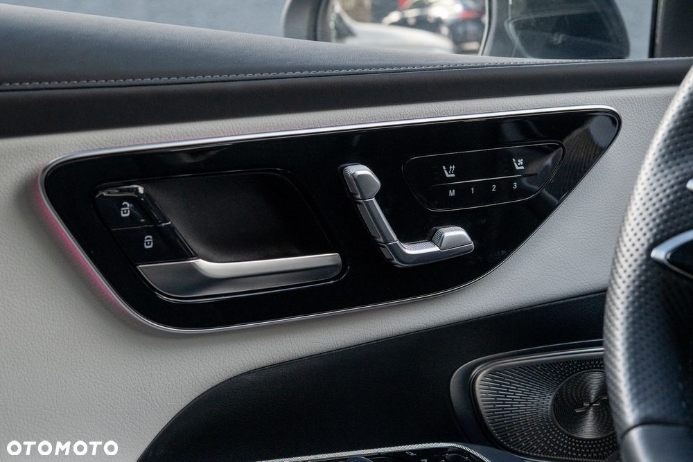 Mercedes-Benz GLC 220 d mHEV 4-Matic AMG Line - 19