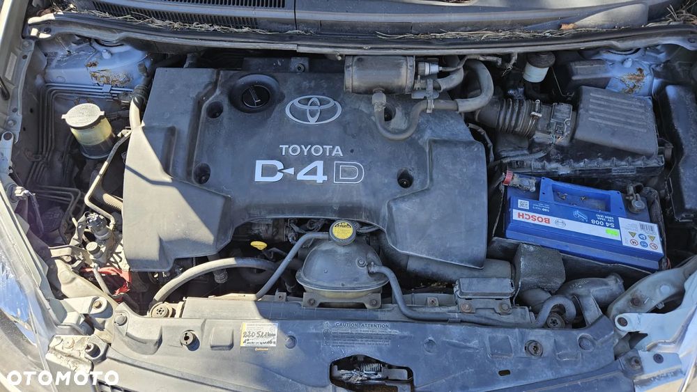 Toyota Corolla Verso 2.0 D-4D Sol - 33