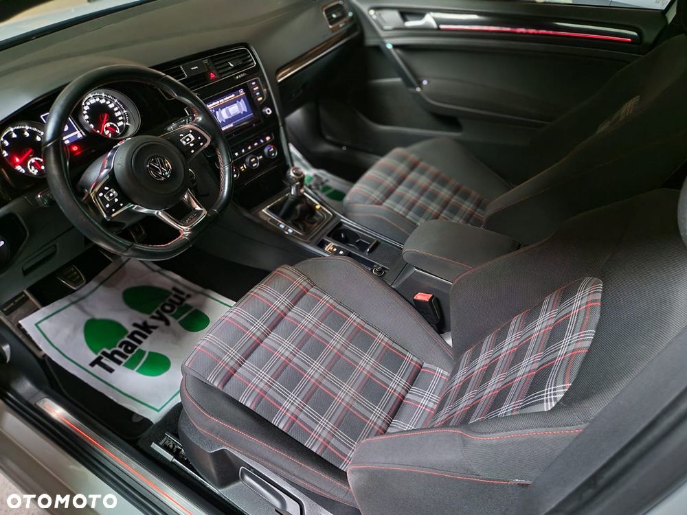 Volkswagen Golf 2.0 TSI BMT GTI - 27