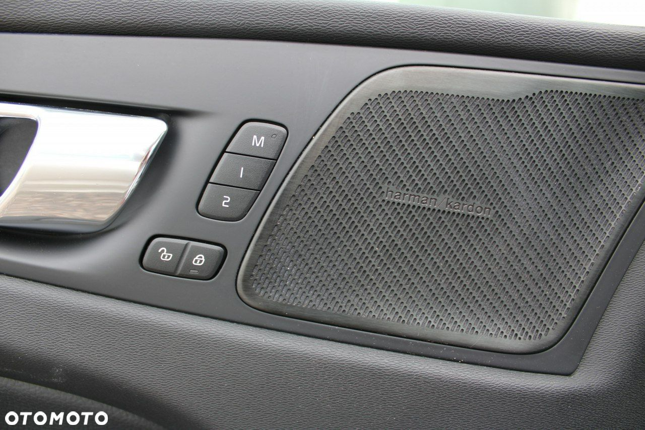 Volvo XC 60 - 20