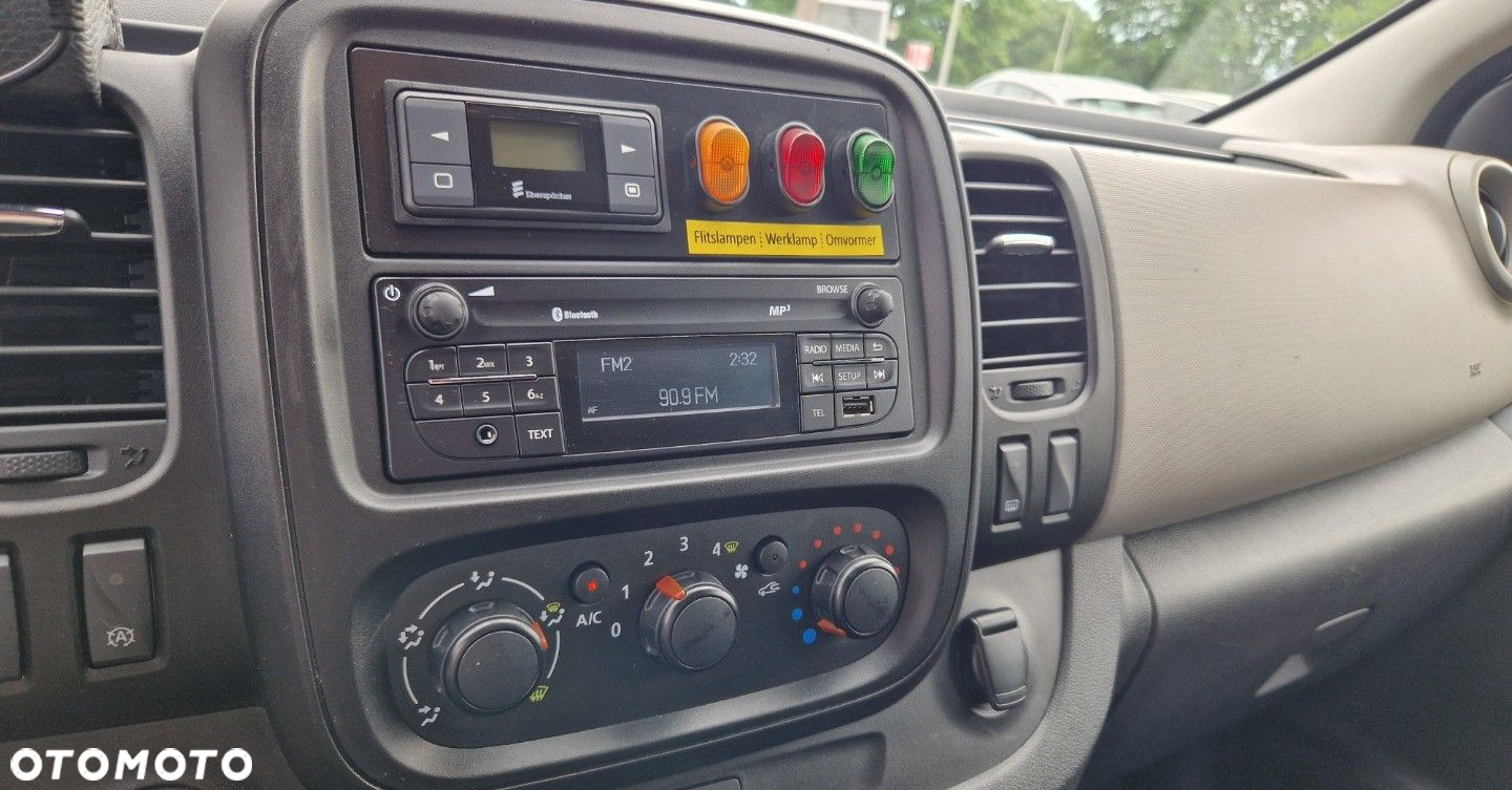 Renault Trafic - 20