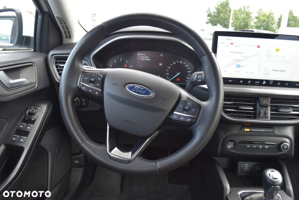 Ford Focus 1.0 EcoBoost Titanium - 12