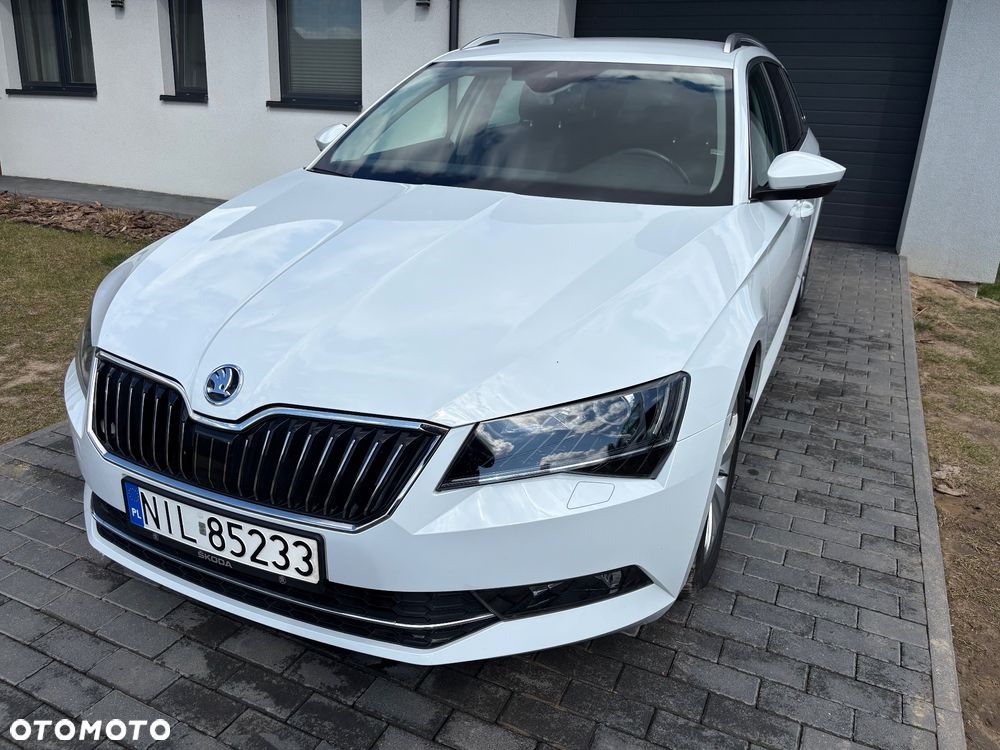 Skoda Superb 2.0 TDI Ambition DSG - 2