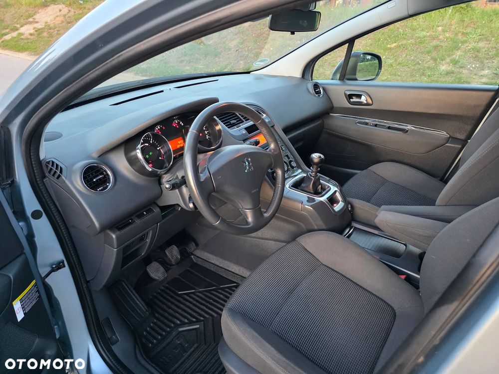 Peugeot 5008 - 5