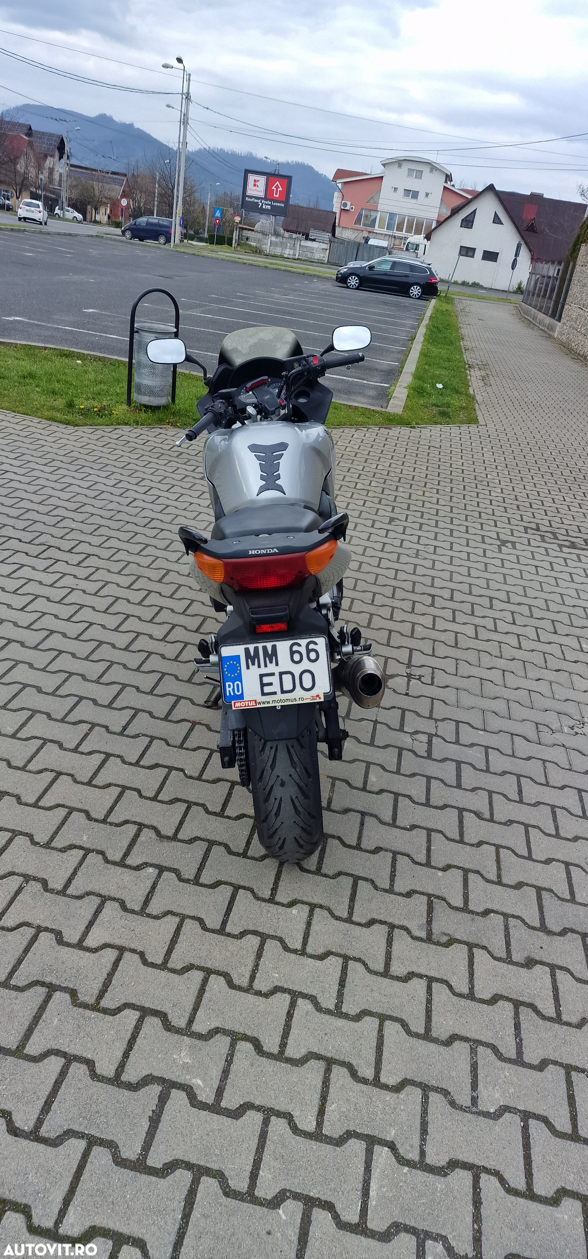 Honda CBF 600S - 4