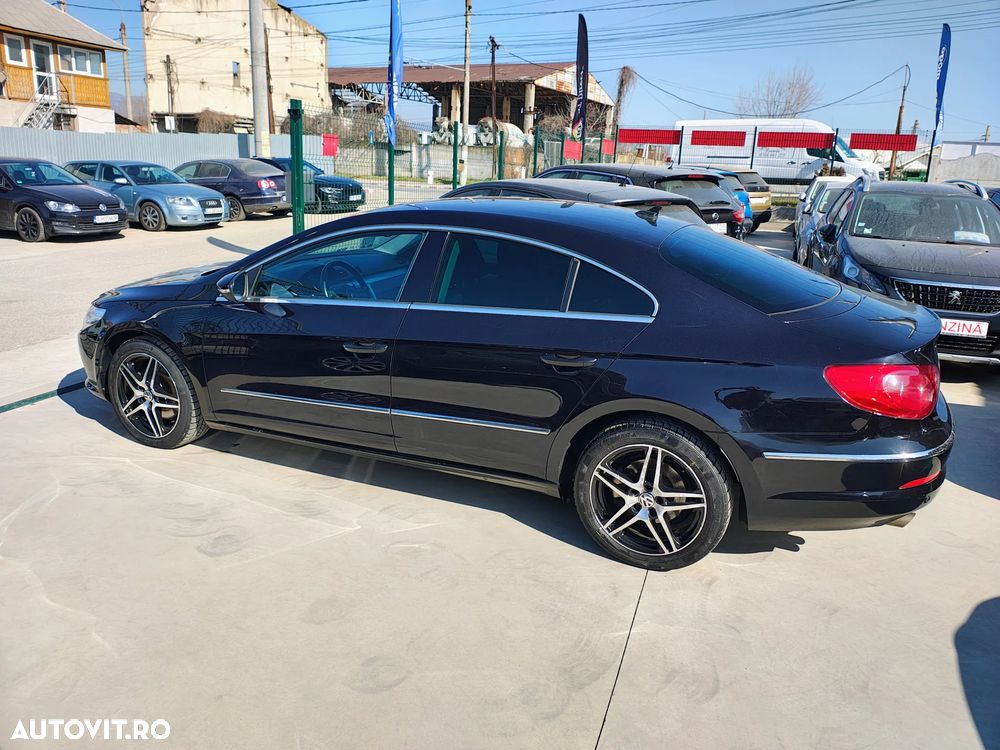 Volkswagen Passat 2.0 TDI BlueMotion Technology Exclusive - 25