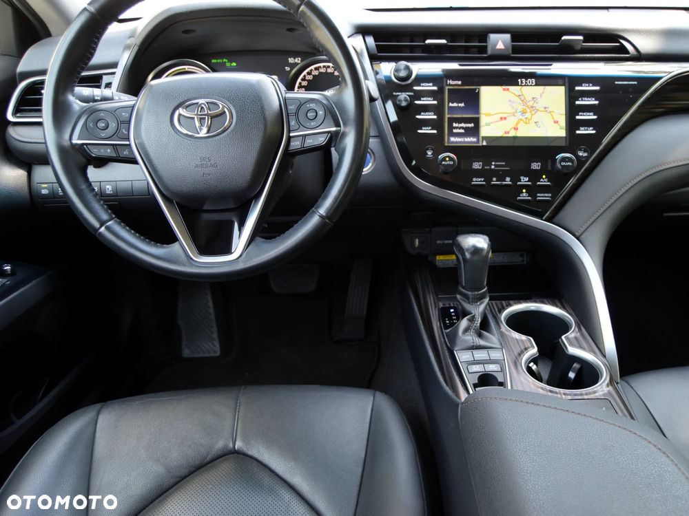 Toyota Camry 2.5 Hybrid Executive CVT - 11