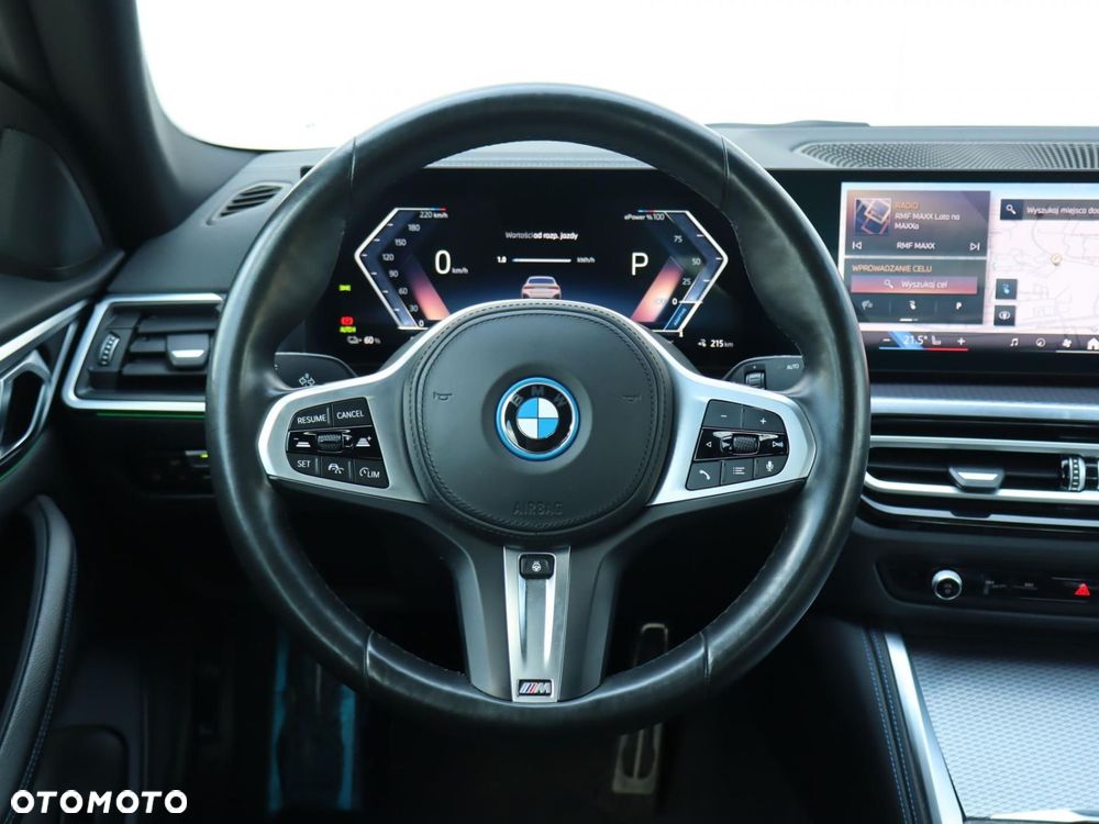 BMW i4 - 12