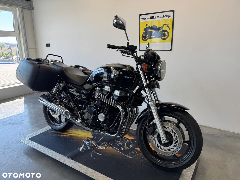 Honda CB - 3