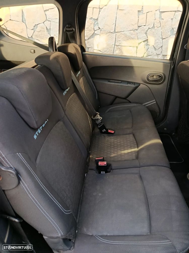 Dacia Lodgy 1.5 dCi Stepway 7L - 26