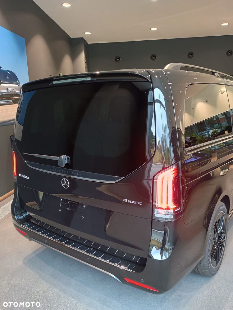Mercedes-Benz Klasa V 300 d 4-Matic Exclusive 9G-Tronic (d³ugi) - 6