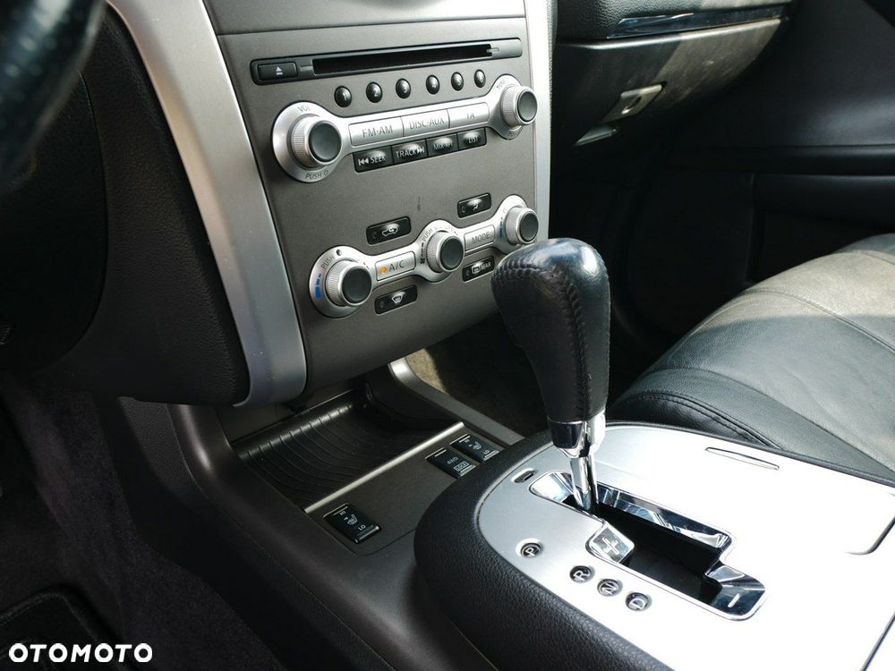 Nissan Murano 2.5 D Premium - 22