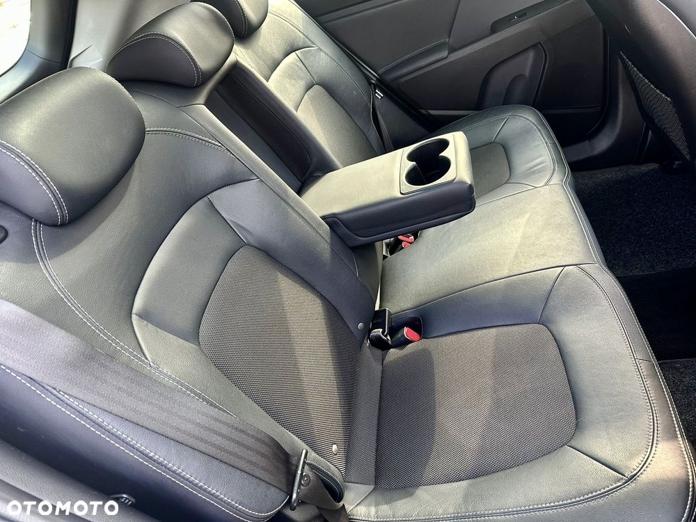 Kia Sportage 1.6 GDI 2WD ISG Dream-Team Edition - 18