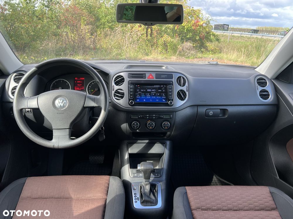 Volkswagen Tiguan - 4