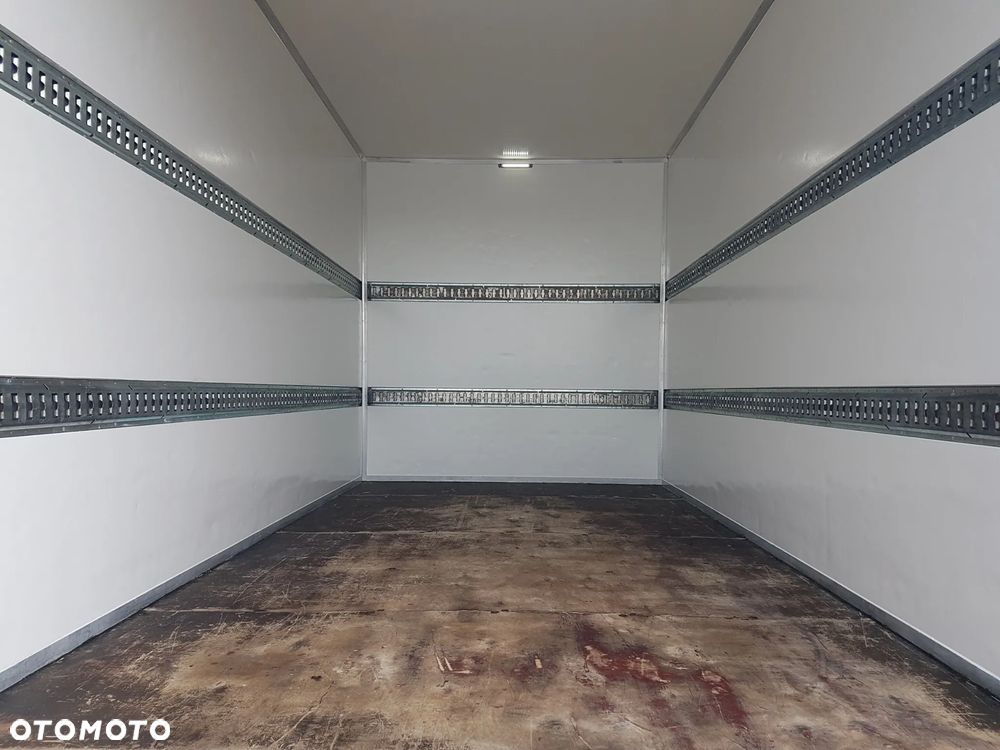 Mercedes-Benz SPRINTER 8EP KONTENER 4,11x2,15x2,30 KLIMA 314CDI MANUAL 6 BIEGÓW KRAJOWY - 17