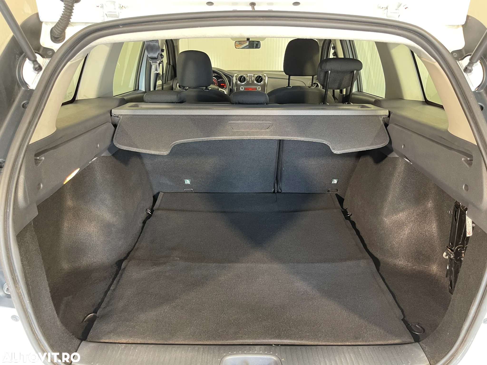 Dacia Logan MCV 1.5 dCi Laureate - 11
