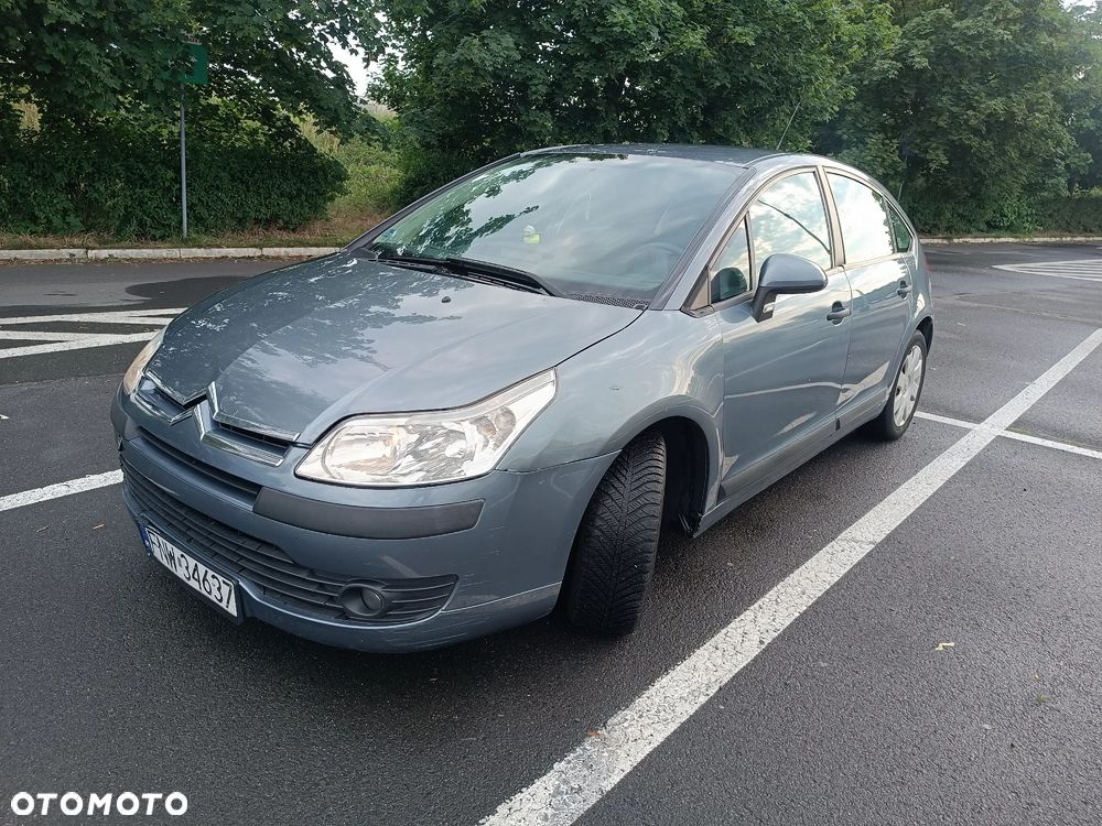Citroën C4 1.6 16V Style - 1