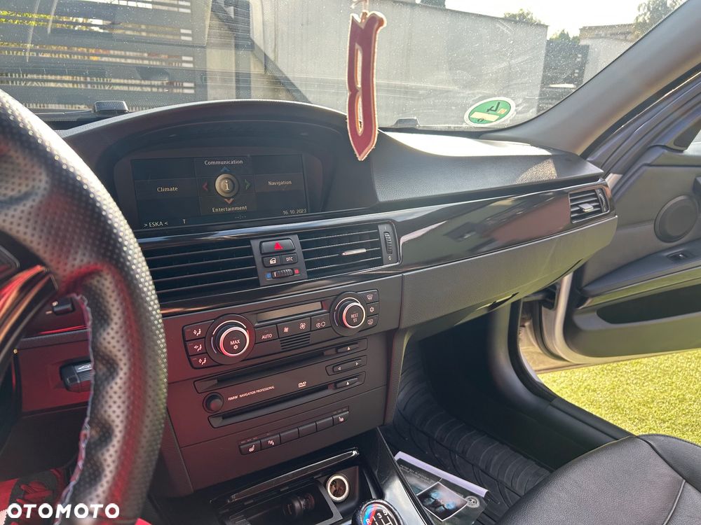BMW Seria 3 325d - 9