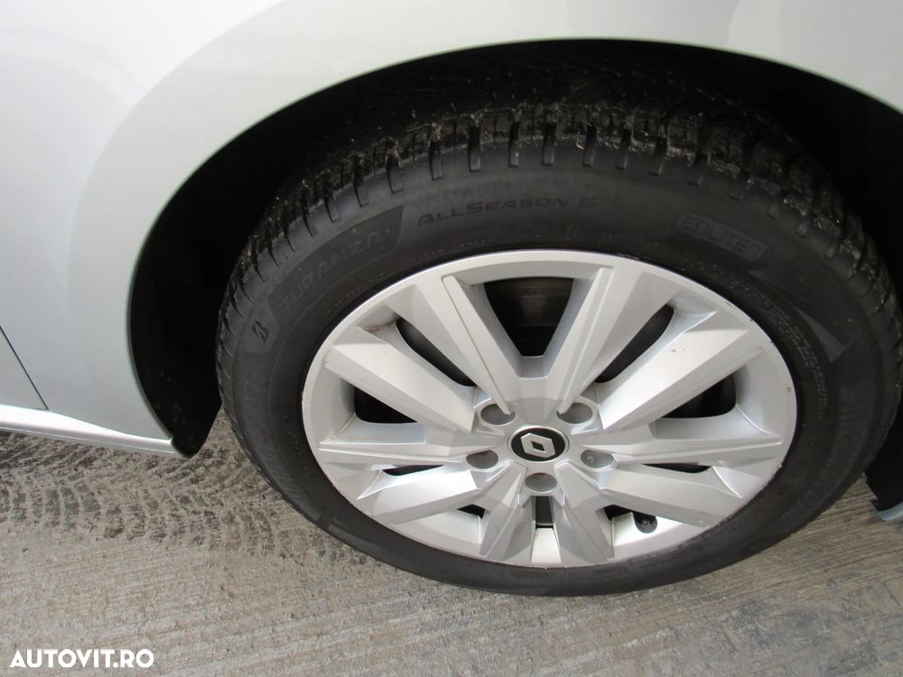 Renault Megane TCe 140 GPF BUSINESS EDITION - 6