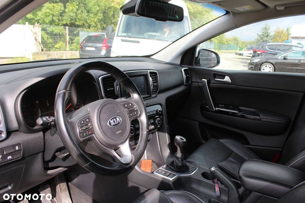 Kia Sportage 1.7 CRDI 2WD Attract - 14