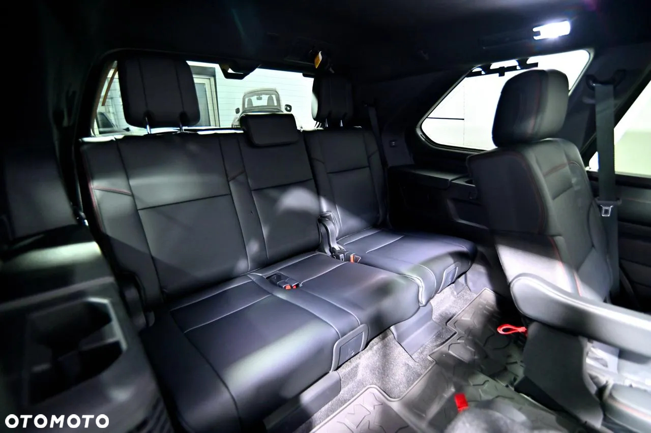 Toyota Sequoia - 34