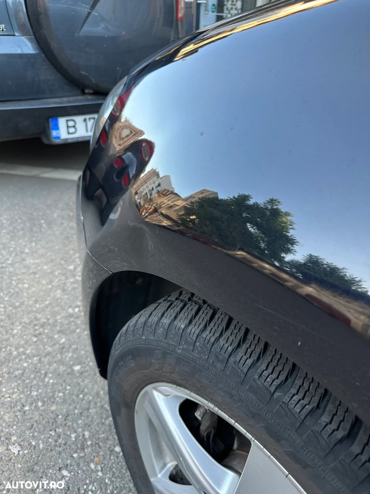 Volkswagen Golf 2.0 TDI Comfortline DPF DSG - 6