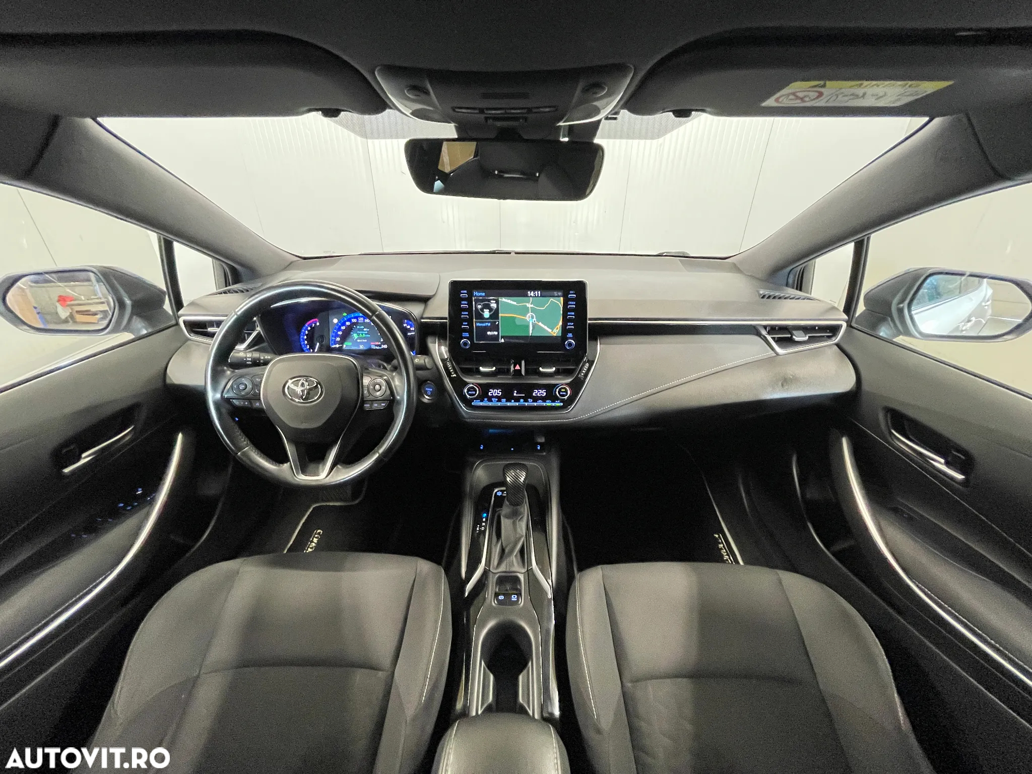 Toyota Corolla 2.0 Hybrid Business Edition - 8