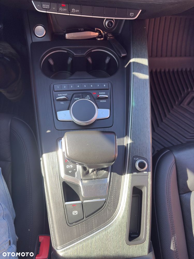 Audi A4 Limousine 2.0 TFSI ultra Sport S tronic - 31