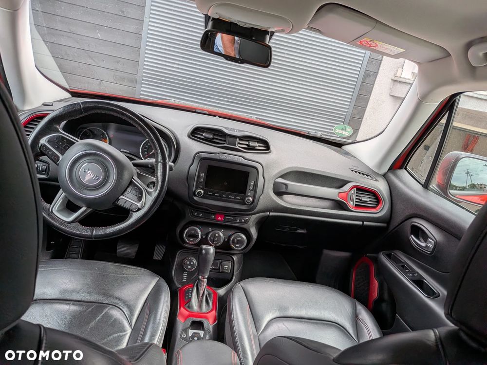 Jeep Renegade - 12