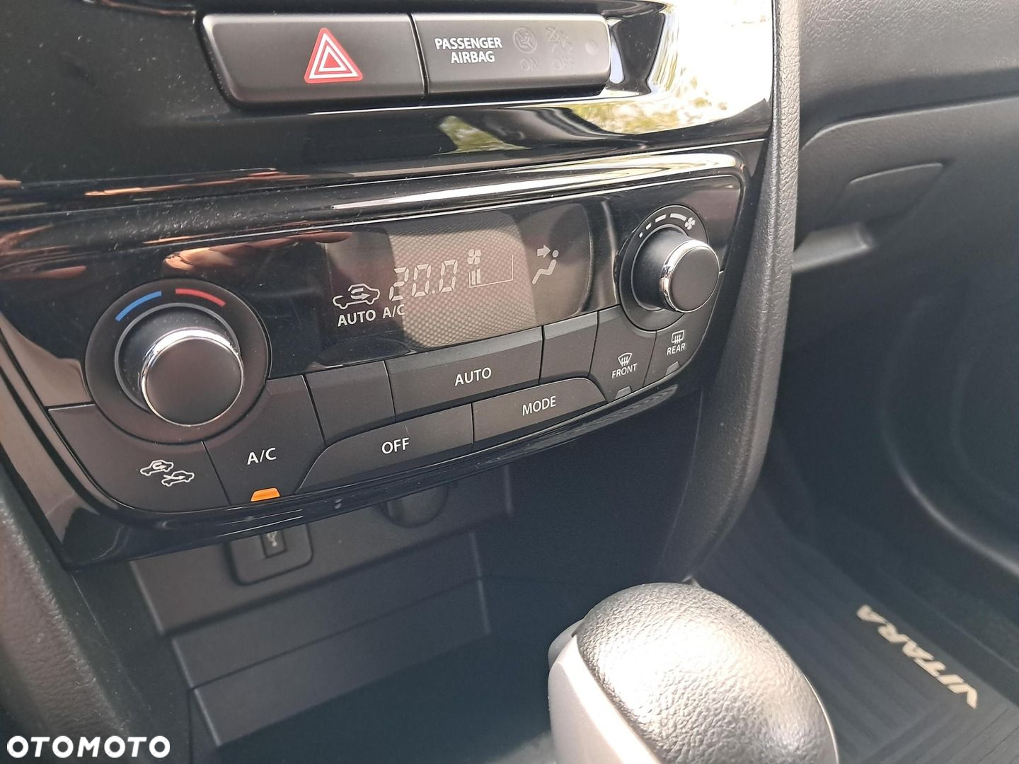Suzuki Vitara 1.4 Boosterjet Premium 4WD - 20
