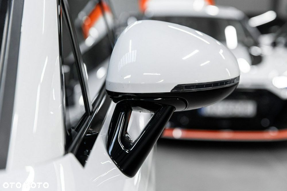 Porsche Macan Standard - 17